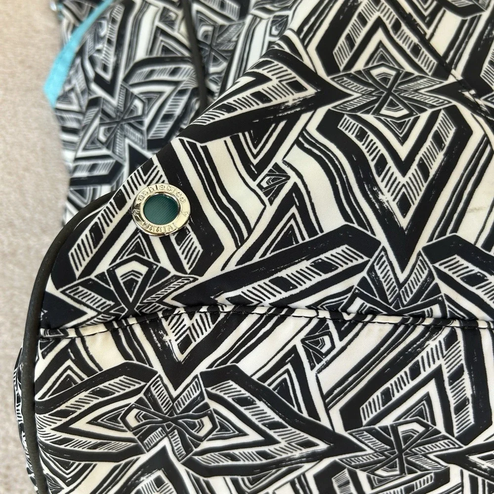 Ivivva Lululemon Girls Gym Shoulder Travel Bag W/ Separate Shoe Compartment NWOT